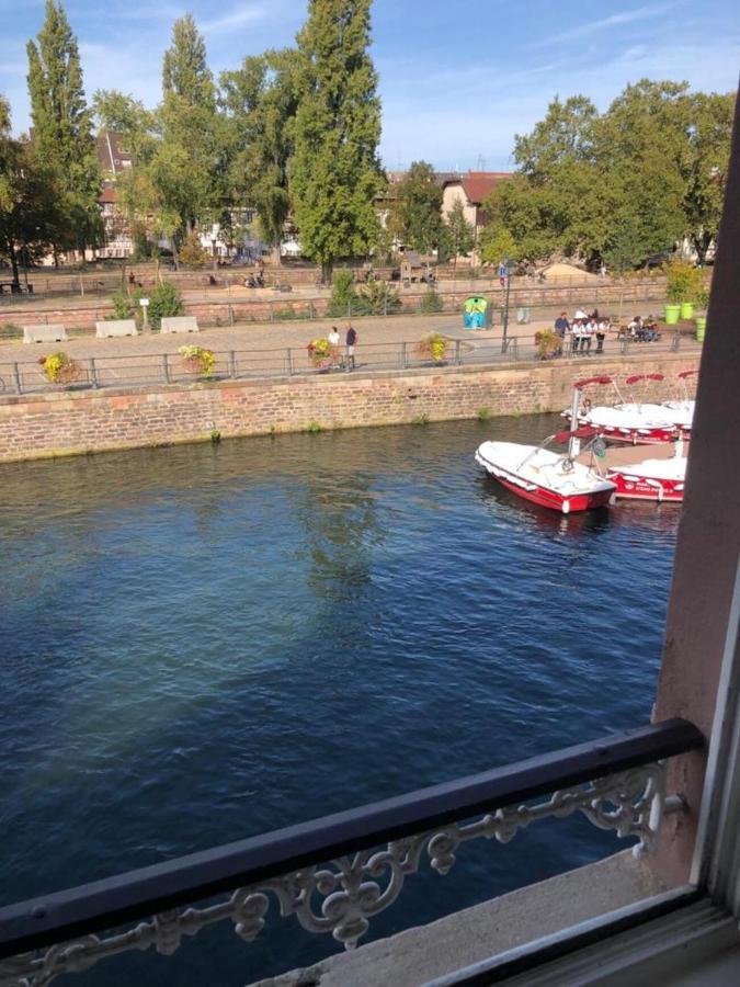 Appartement Au Bord De L'Eau à Strasbourg Extérieur photo
