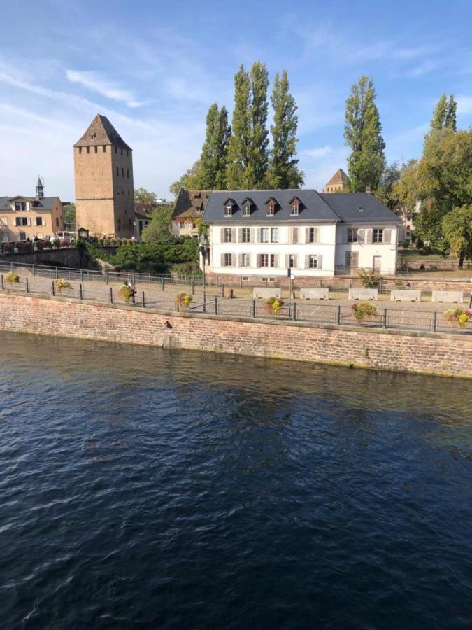 Appartement Au Bord De L'Eau à Strasbourg Extérieur photo