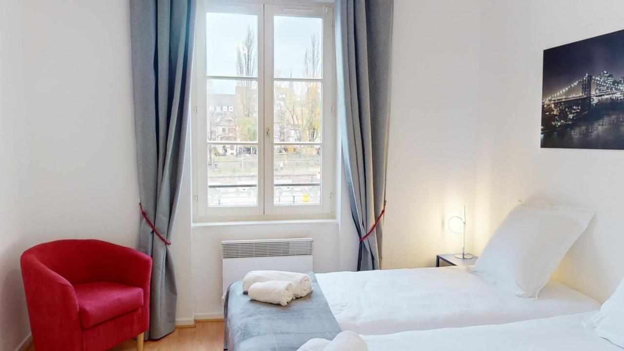 Appartement Au Bord De L'Eau à Strasbourg Extérieur photo