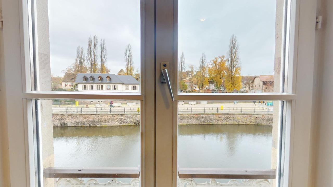 Appartement Au Bord De L'Eau à Strasbourg Extérieur photo