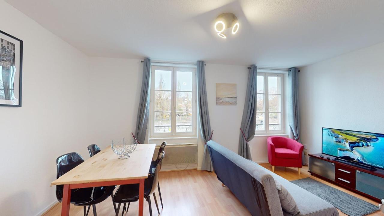 Appartement Au Bord De L'Eau à Strasbourg Extérieur photo