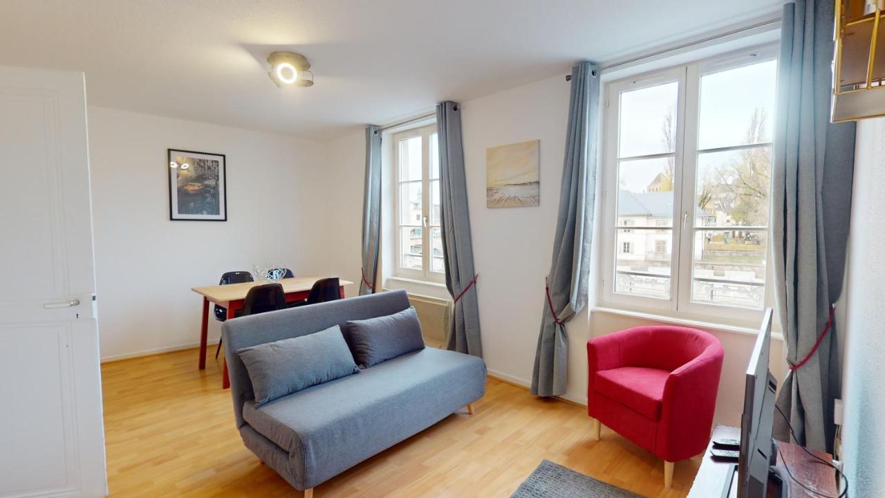 Appartement Au Bord De L'Eau à Strasbourg Extérieur photo