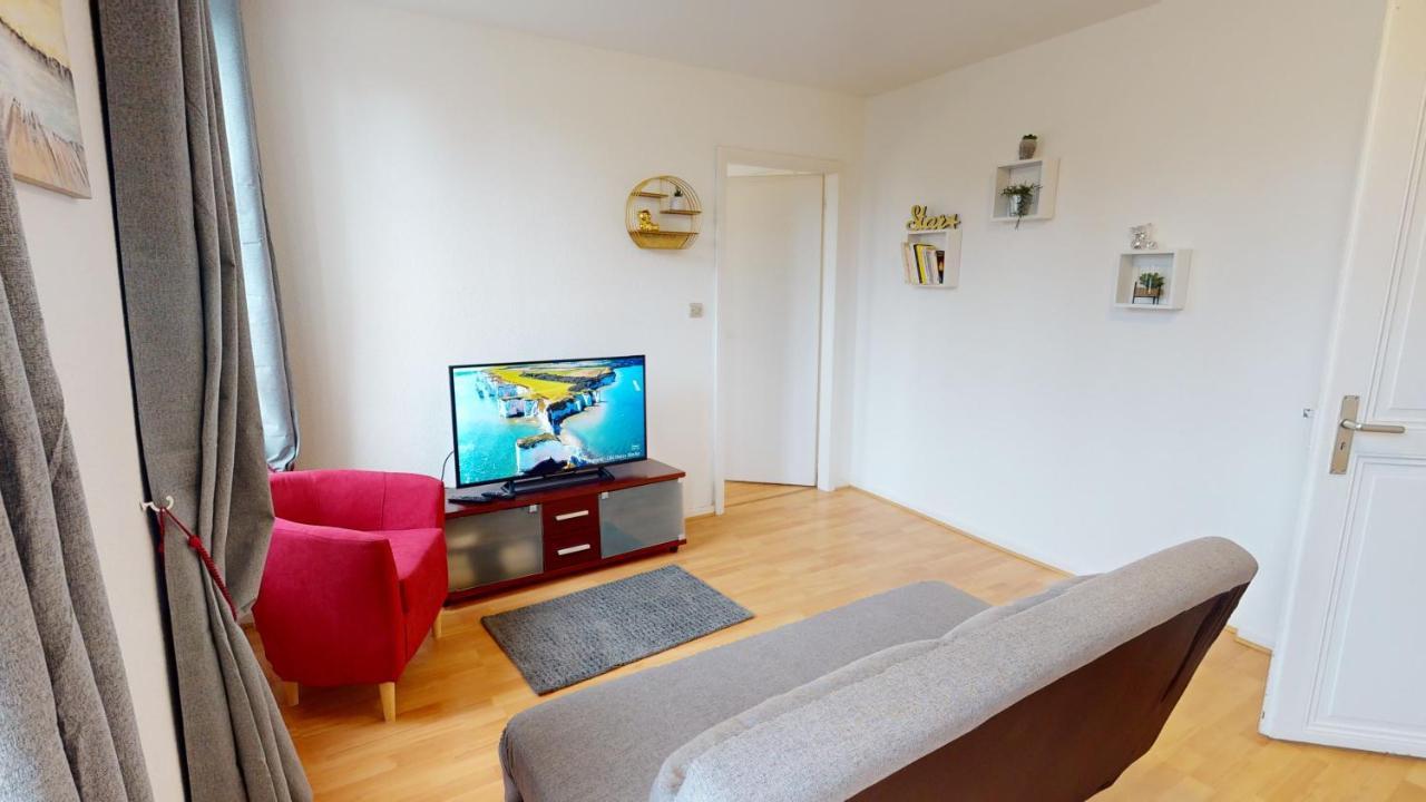 Appartement Au Bord De L'Eau à Strasbourg Extérieur photo
